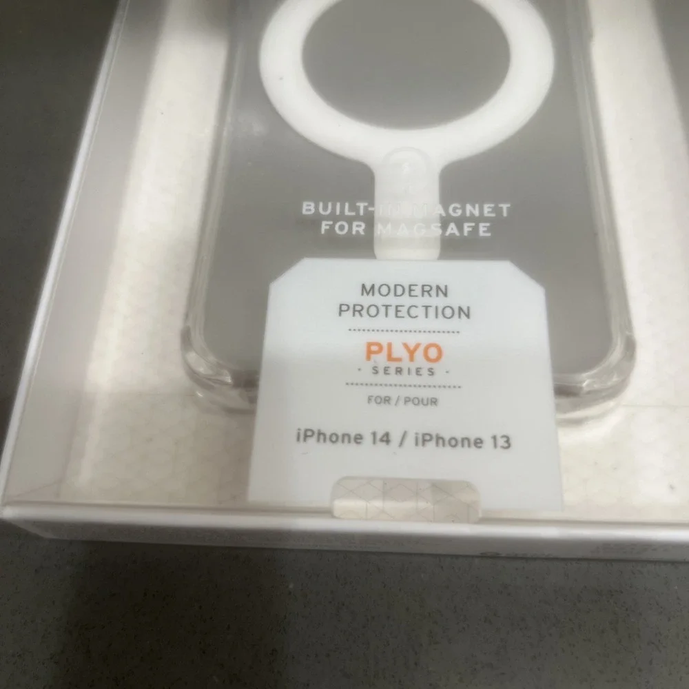UAG Plyo Series Case w/ Magsafe for iPhone 14/13 (6.7